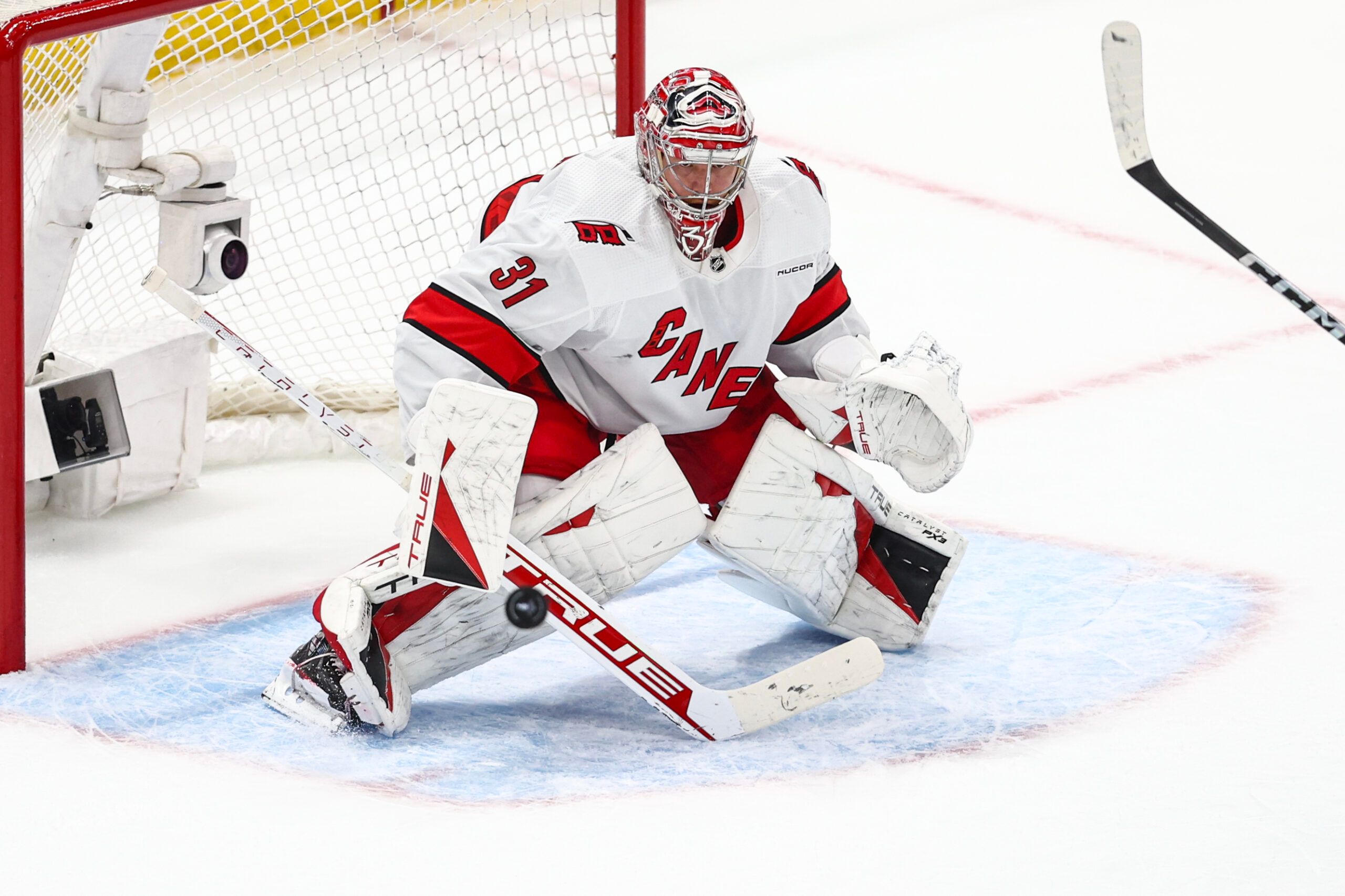 NHL: Stanley Cup Playoffs-Carolina Hurricanes at New York Islanders
