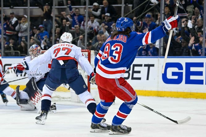 Rangers Recap: Rangers take both at MSG to open the first round series.