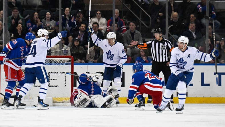 The Rangers are dropping the ball again