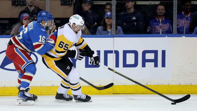 Vincent Trocheck out multiple weeks with upper body injury