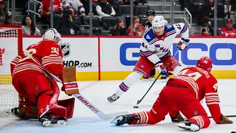 NHL: New York Rangers at Detroit Red Wings
