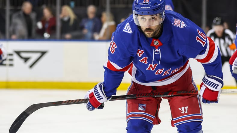 Rangers don't trade Vincent Trocheck at the deadline