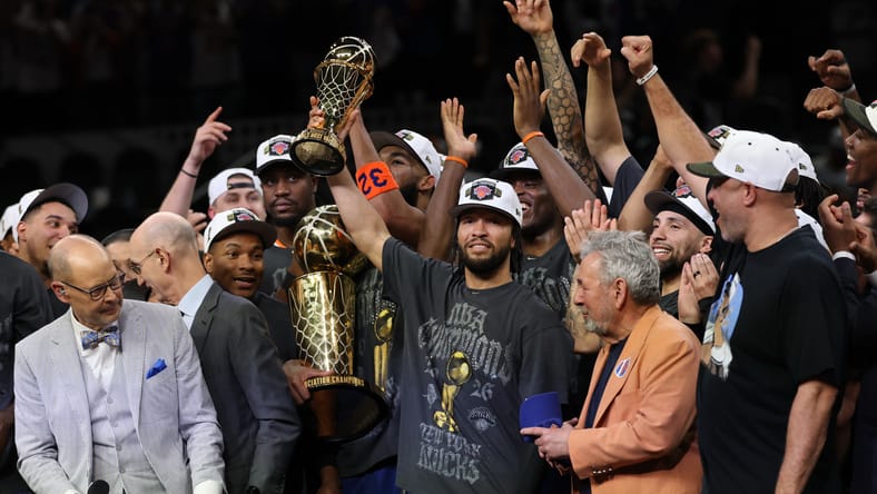 The New York Rangers can learn from the Knicks, if they choose to do so