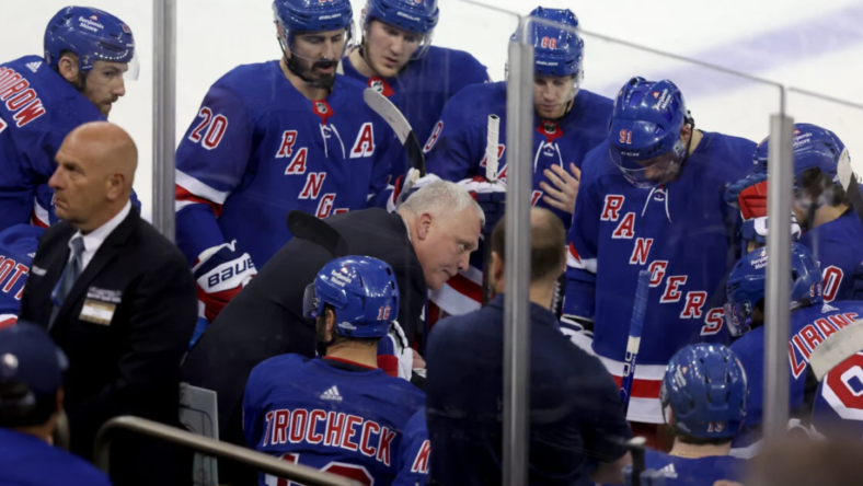 NY Rangers memberhentikan asisten pelatih Mike Kelly dan Jim Midgley