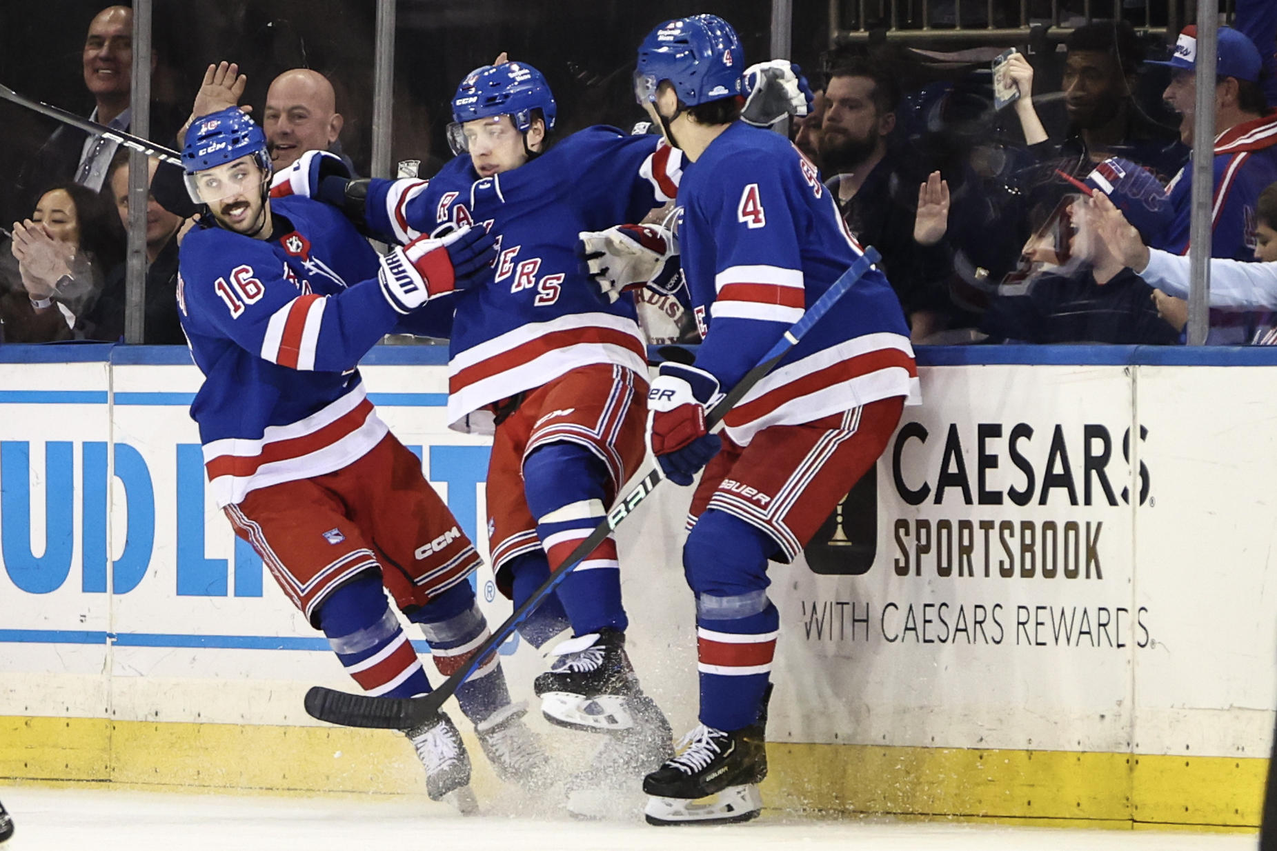 7 Weekly Thoughts: The Rangers should sell, but a tear down isn’t needed