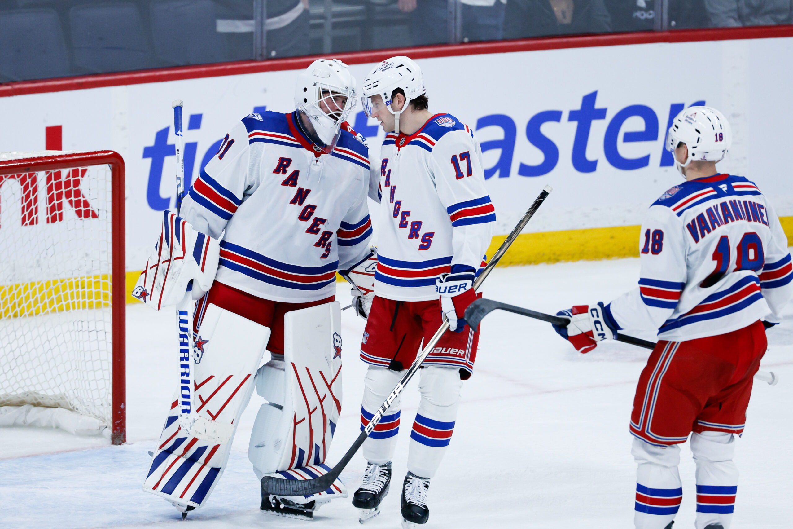 Do we still want the Rangers to win games right now? - Blue Seat Blogs